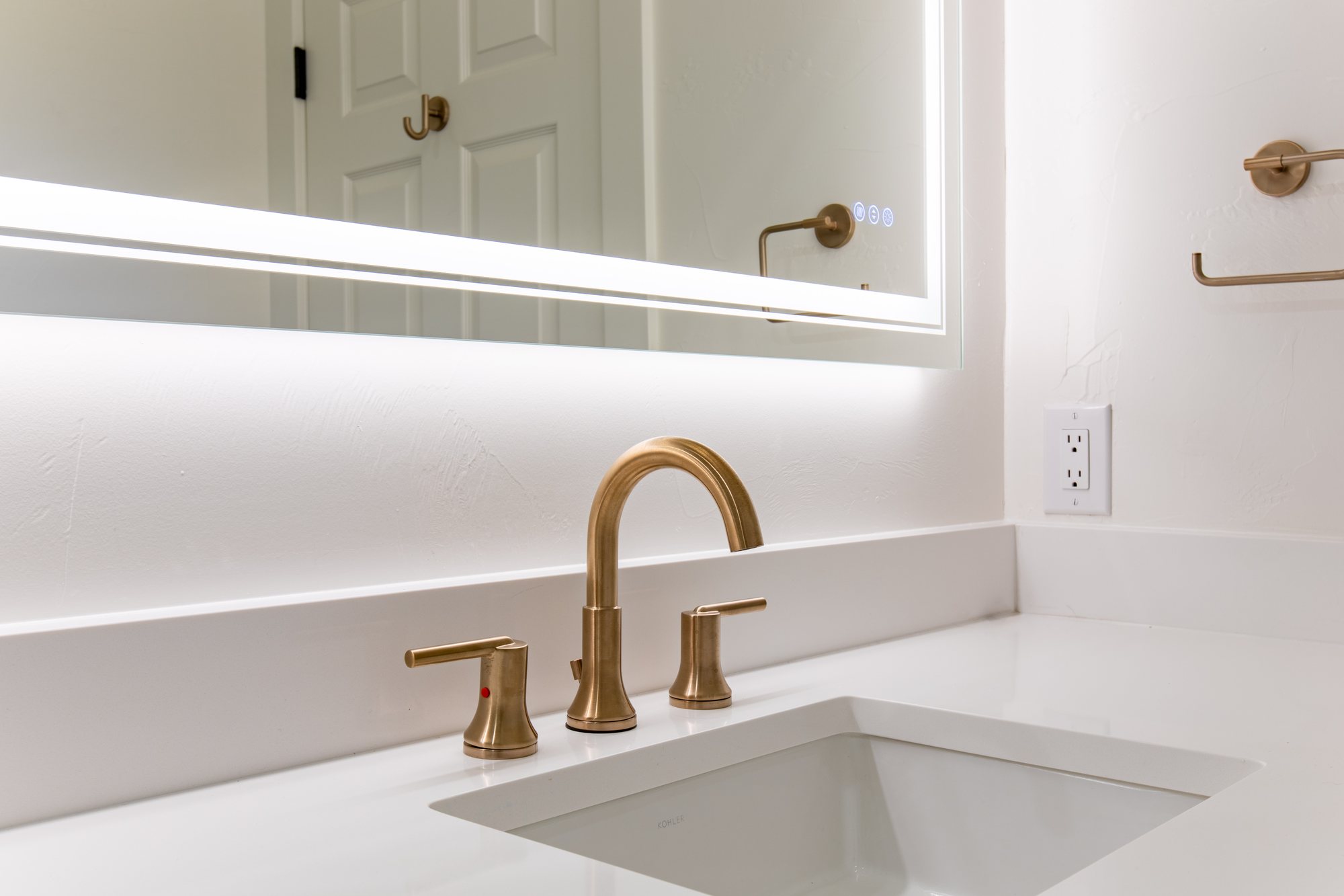 Renovar Construction remodel on Waynes Way, Colorado — photo 18