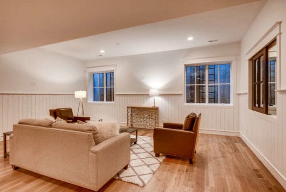 2170-S-Columbine-Denver-CO-small-050-57-Lower-Level-Family-Room-666x444-72dpi-1-560x375.jp