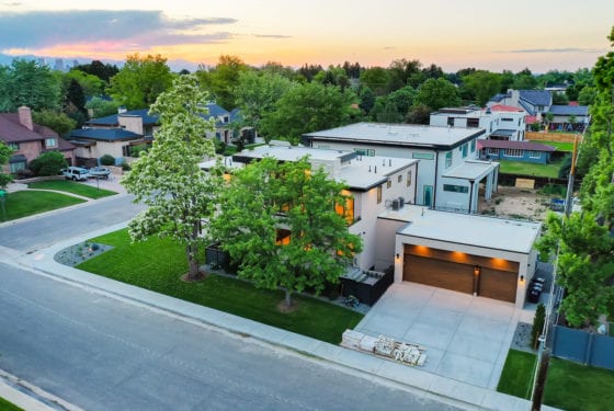 Renovar Construction custom home on Hilltop Custom, Denver, CO — photo 7