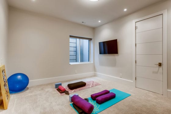 Renovar Construction custom home on Hilltop Custom, Denver, CO — photo 15