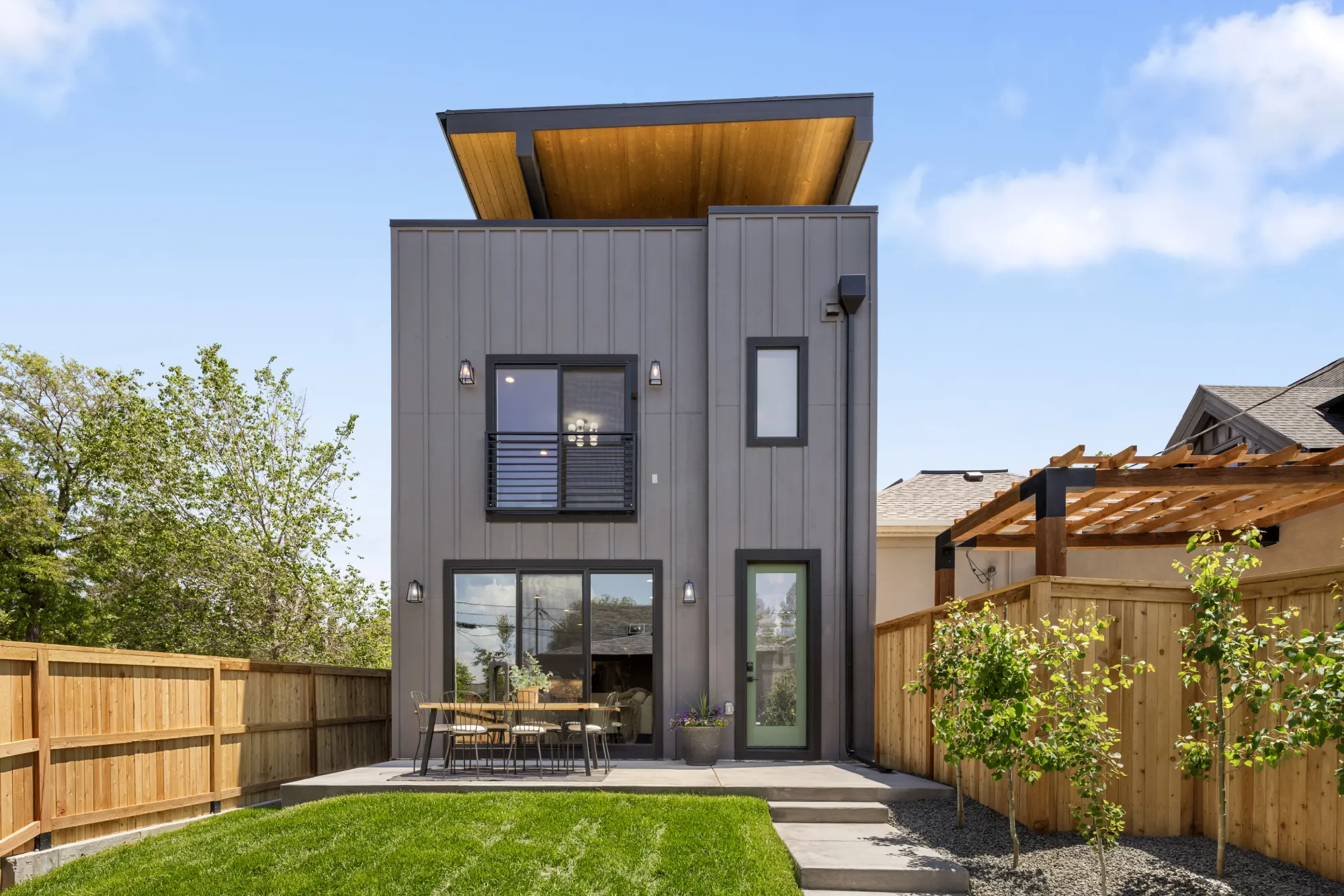 Renovar Construction custom home on N Emerson St, Denver, CO 80205 — photo 2