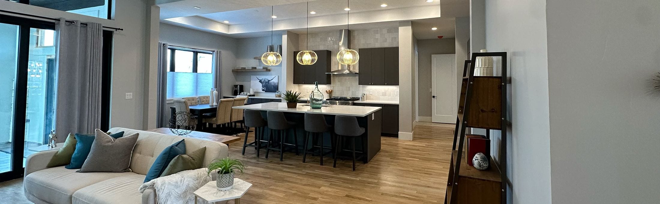 A bright, open living and kitchen space finished by Renovar Construction